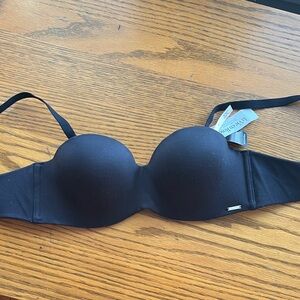 La Vie En Rose Black Convertible Smooth Bra